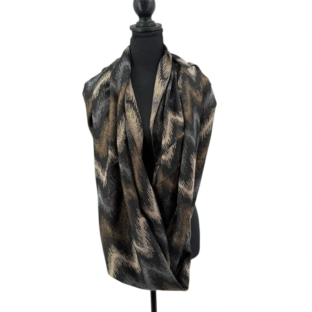 Nordstrom Metallic Chevron Infinity Scarf Black Gold Tan Soft Lightweight Loop